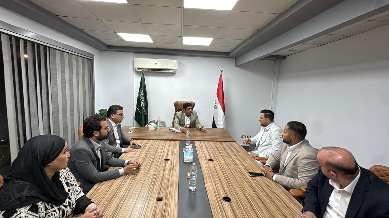 Urgent Egyptian-Saudi cooperation among four companies to support investment and trade and serve businesspeople and expatriate workers